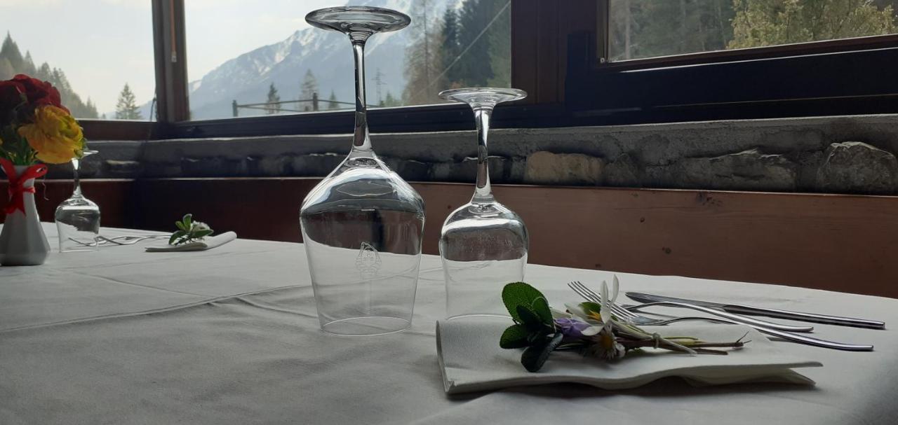 Albergo Nuoitas Forni di Sopra Buitenkant foto