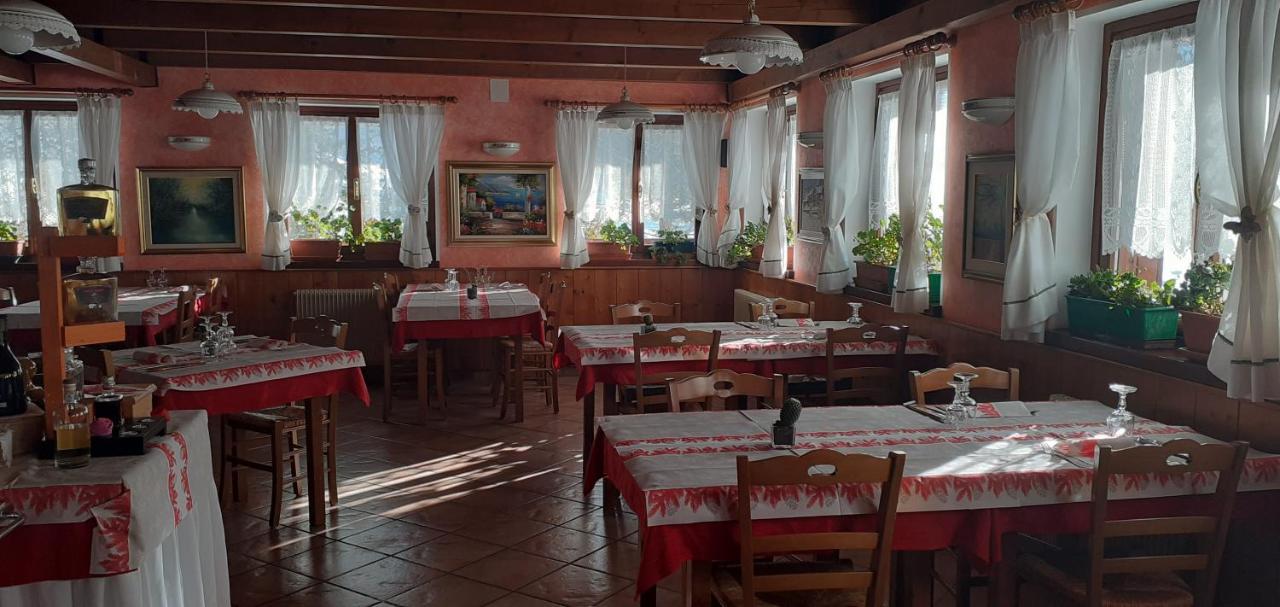 Albergo Nuoitas Forni di Sopra Buitenkant foto