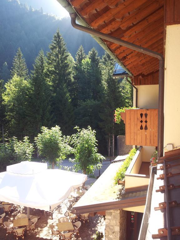 Albergo Nuoitas Forni di Sopra Buitenkant foto
