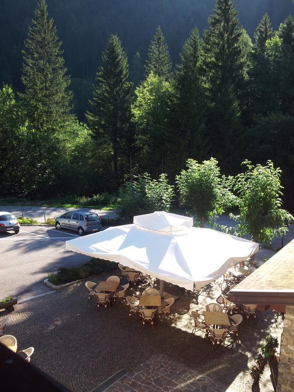 Albergo Nuoitas Forni di Sopra Buitenkant foto