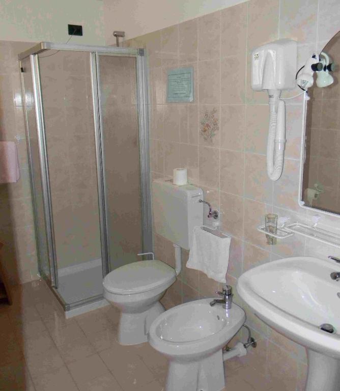 Albergo Nuoitas Forni di Sopra Buitenkant foto