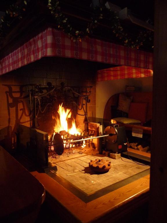 Albergo Nuoitas Forni di Sopra Buitenkant foto