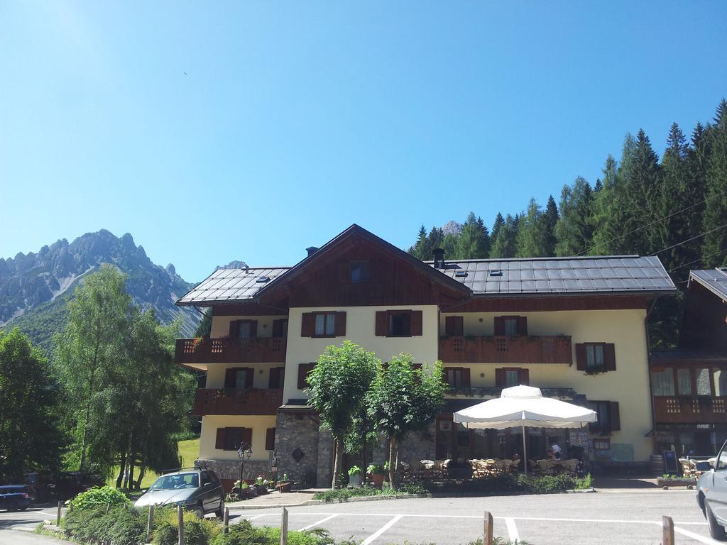 Albergo Nuoitas Forni di Sopra Buitenkant foto